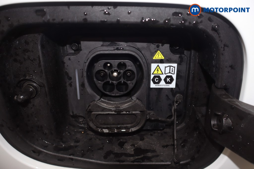 Chery Tiggo 8 Summit Automatic Petrol Plug-In Hybrid SUV - Stock Number (1669609) - 9th supplementary image