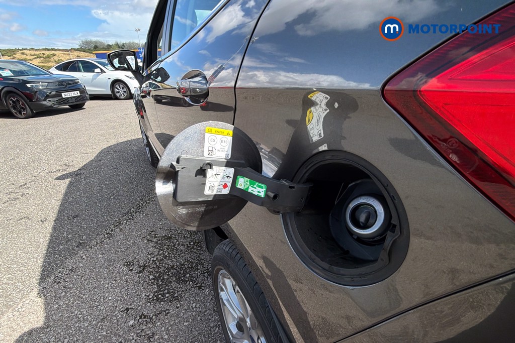 Ford Ecosport Titanium Automatic Petrol SUV - Stock Number (1669878) - 41st supplementary image