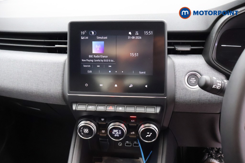 Renault Clio Evolution Manual Petrol Hatchback - Stock Number (1669882) - 8th supplementary image