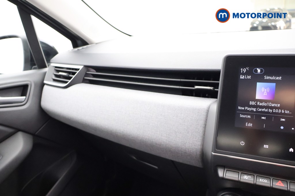 Renault Clio Evolution Manual Petrol Hatchback - Stock Number (1669882) - 11th supplementary image