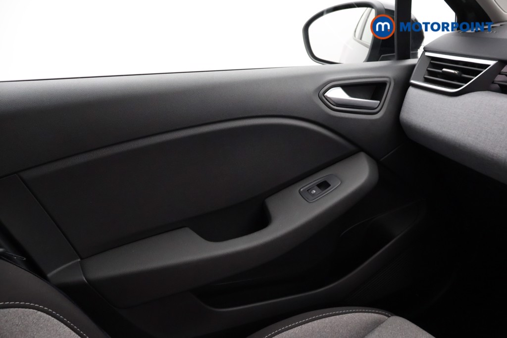 Renault Clio Evolution Manual Petrol Hatchback - Stock Number (1669882) - 12th supplementary image