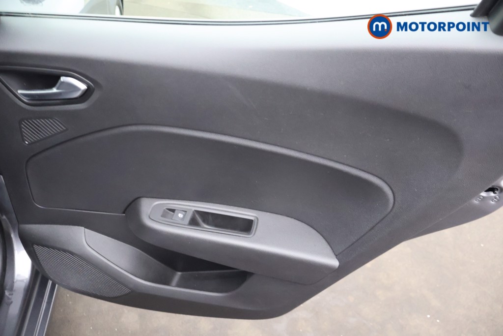 Renault Clio Evolution Manual Petrol Hatchback - Stock Number (1669882) - 21st supplementary image