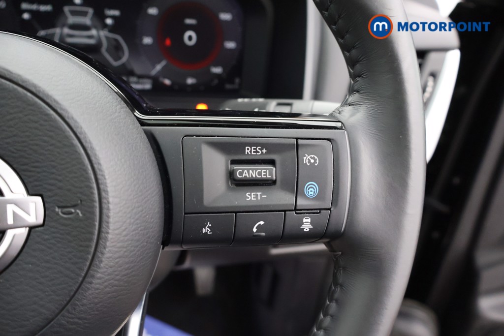 Nissan Qashqai Kuro Edition Automatic Petrol-Electric Hybrid SUV - Stock Number (1670330) - 30th supplementary image