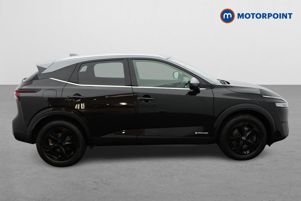 Nissan Qashqai Kuro Edition Automatic Petrol-Electric Hybrid SUV - Stock Number (1670330) - Drivers side