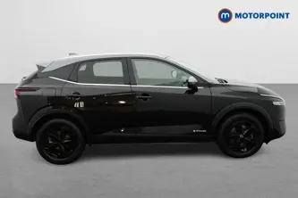 Nissan Qashqai Kuro Edition Automatic Petrol-Electric Hybrid SUV - Stock Number (1670330) - Drivers side