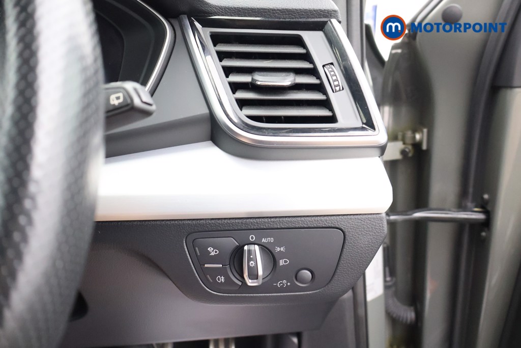 Audi Q5 S Line Automatic Petrol SUV - Stock Number (1670338) - 7th supplementary image