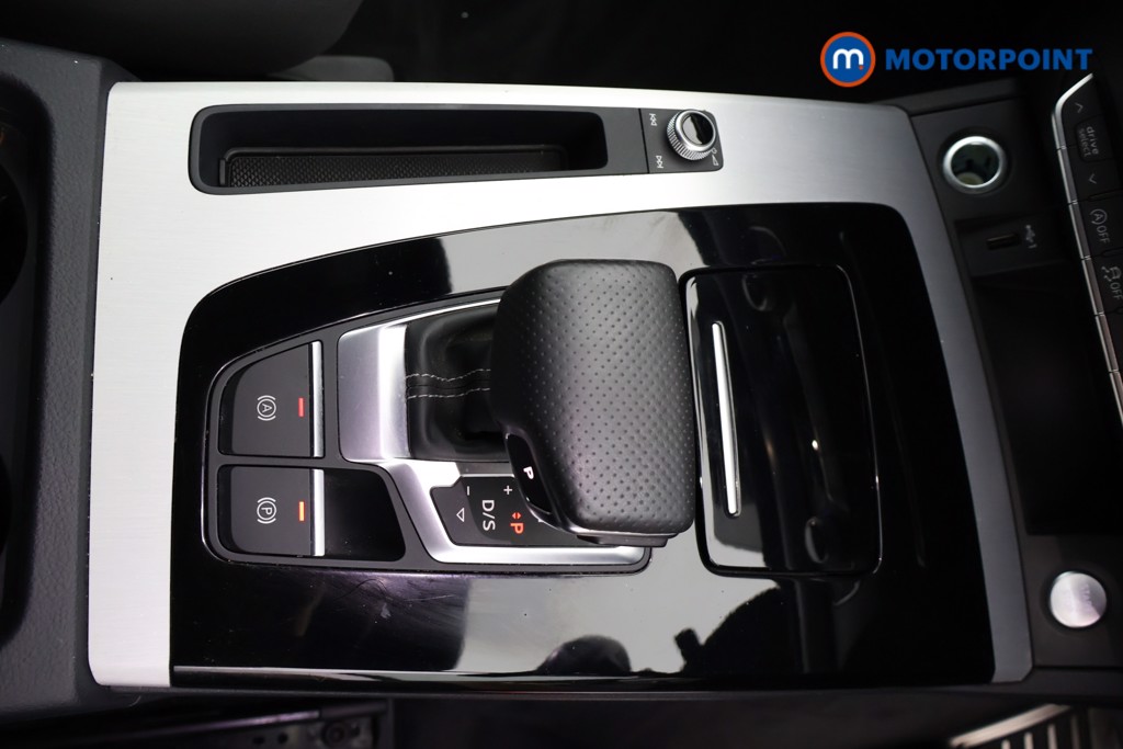 Audi Q5 S Line Automatic Petrol SUV - Stock Number (1670338) - 12th supplementary image