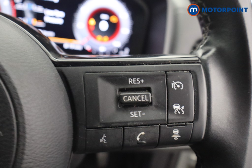 Nissan Qashqai N-Connecta Manual Petrol SUV - Stock Number (1670430) - 14th supplementary image