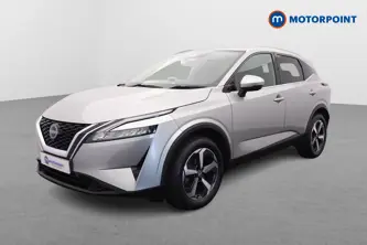 Nissan Qashqai N-Connecta Manual Petrol SUV - Stock Number (1670430) - Passenger side front corner
