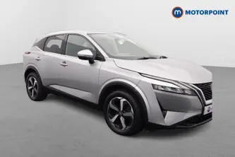 Nissan Qashqai N-Connecta Manual Petrol SUV - Stock Number (1670430) - Drivers side front corner