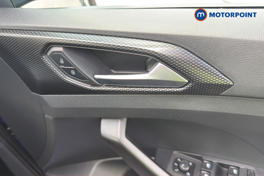 Volkswagen T-Cross SE Manual Petrol SUV - Stock Number (1670439) - 2nd supplementary image
