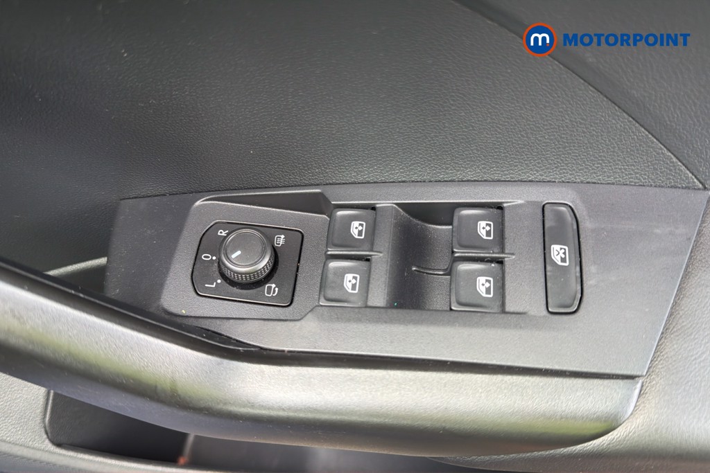 Volkswagen T-Cross SE Manual Petrol SUV - Stock Number (1670439) - 3rd supplementary image