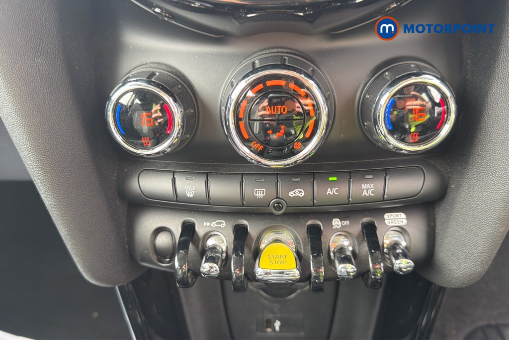 Mini Hatchback Cooper S Level 1 Automatic Electric Hatchback - Stock Number (1670710) - 15th supplementary image