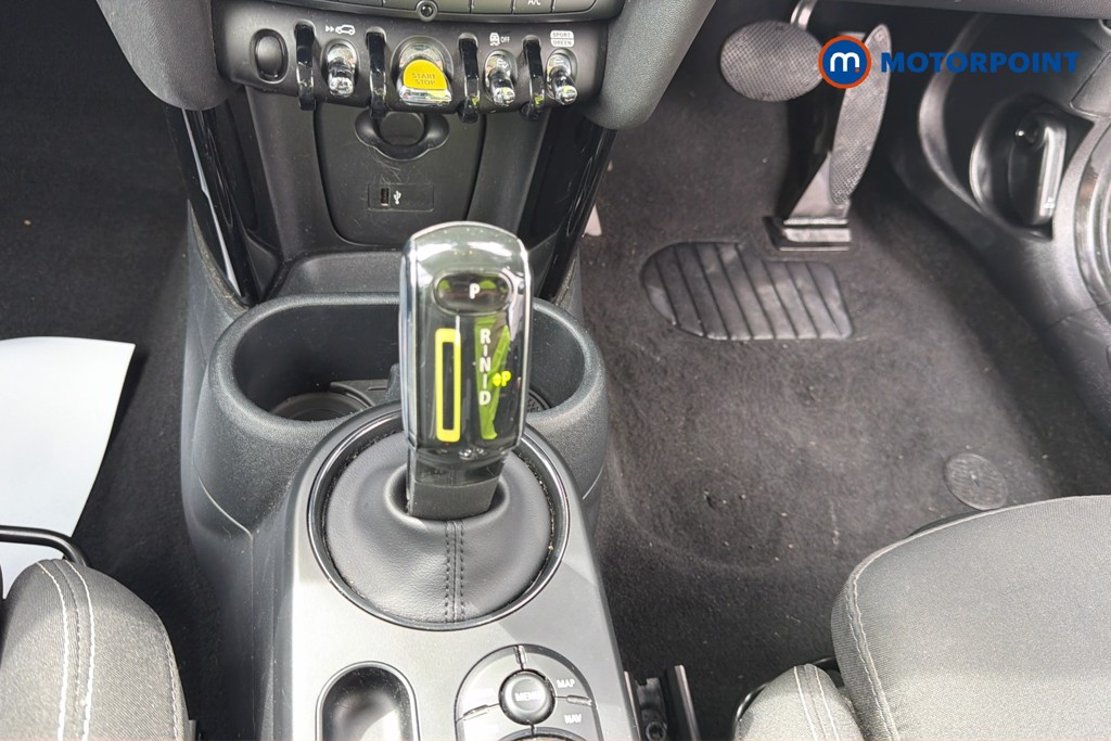 Mini Hatchback Cooper S Level 1 Automatic Electric Hatchback - Stock Number (1670710) - 16th supplementary image