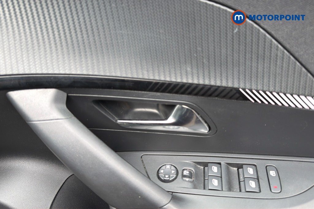 Peugeot 2008 Allure Manual Petrol SUV - Stock Number (1670987) - 2nd supplementary image