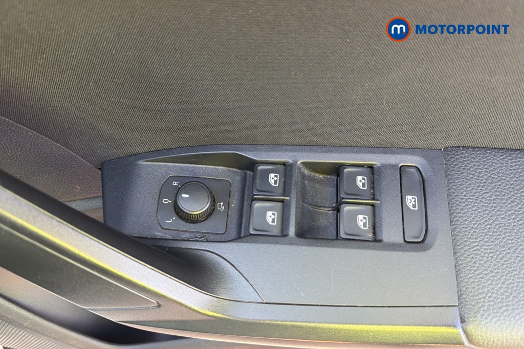 Seat Arona FR Automatic Petrol SUV - Stock Number (1671436) - 4th supplementary image