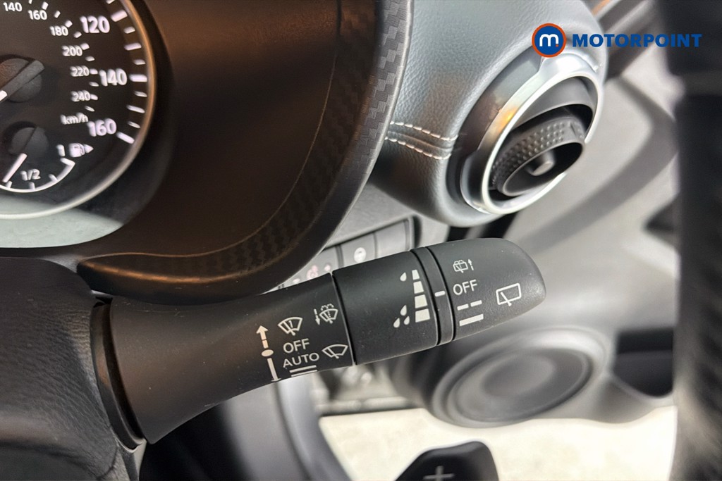 Nissan Juke Tekna Automatic Petrol SUV - Stock Number (1671456) - 7th supplementary image