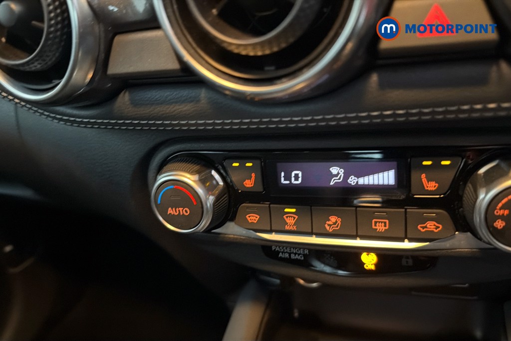 Nissan Juke Tekna Automatic Petrol SUV - Stock Number (1671456) - 14th supplementary image