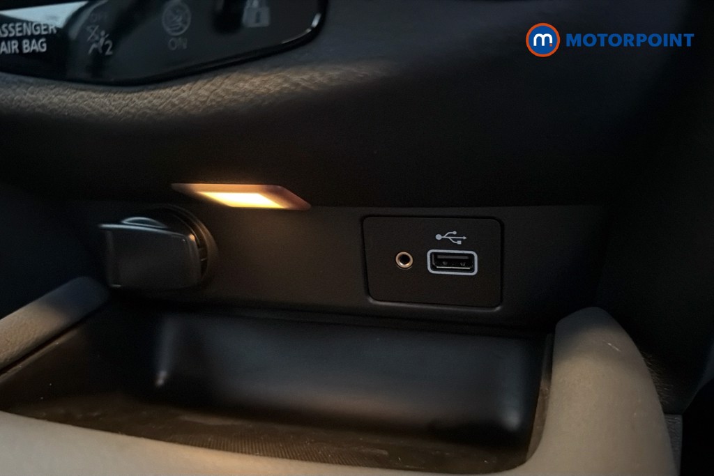 Nissan Juke Tekna Automatic Petrol SUV - Stock Number (1671456) - 17th supplementary image