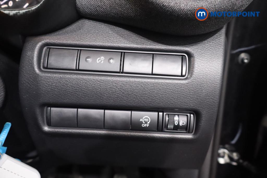 Nissan Juke Acenta Premium Automatic Petrol SUV - Stock Number (1671717) - 8th supplementary image