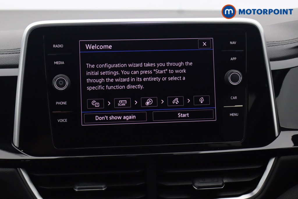 Volkswagen T-Roc R-Line Manual Petrol SUV - Stock Number (1671781) - 3rd supplementary image