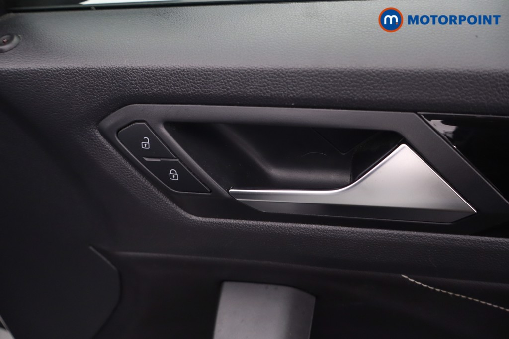 Volkswagen T-Roc R-Line Manual Petrol SUV - Stock Number (1671781) - 20th supplementary image