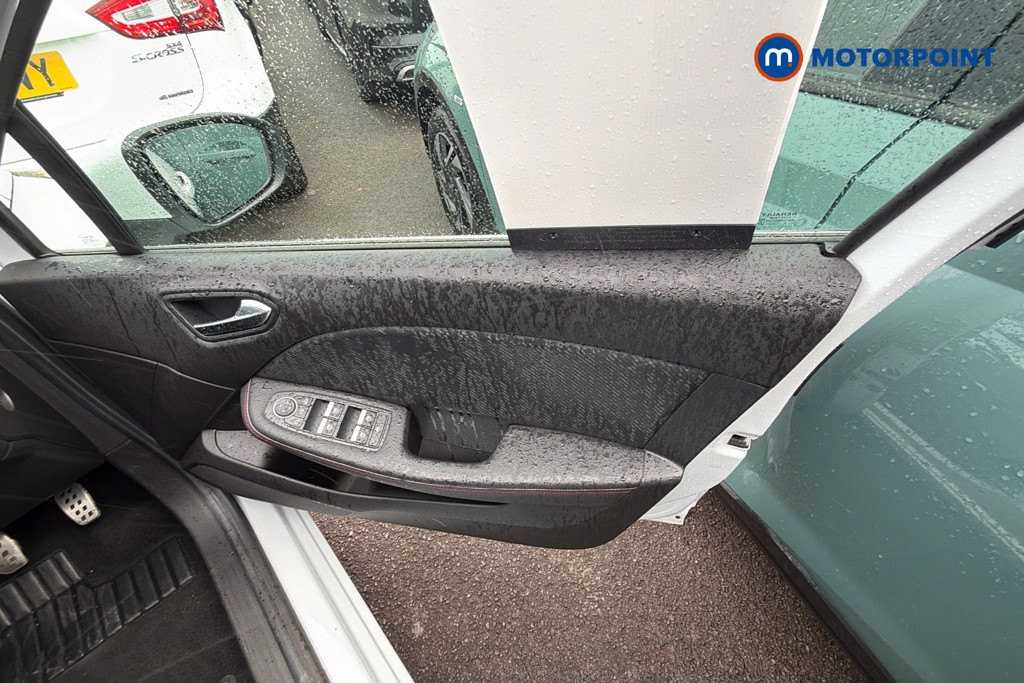 Renault Clio Rs Line Manual Petrol Hatchback - Stock Number (1671807) - 3rd supplementary image