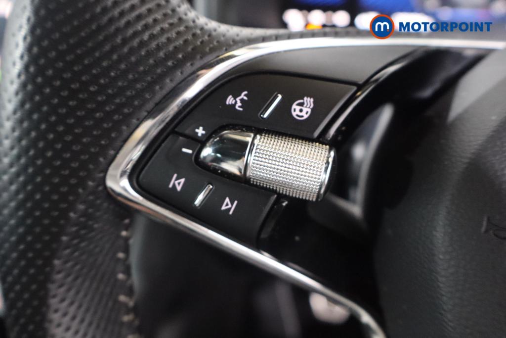 Skoda Karoq Sportline Manual Petrol SUV - Stock Number (1671820) - 6th supplementary image