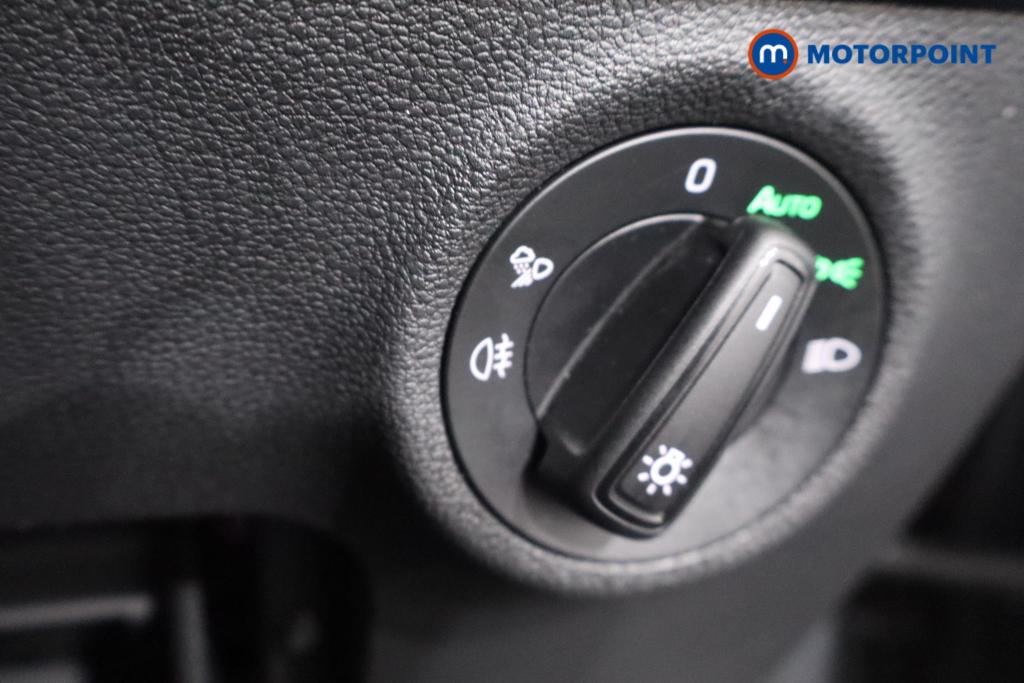 Skoda Karoq Sportline Manual Petrol SUV - Stock Number (1671820) - 8th supplementary image