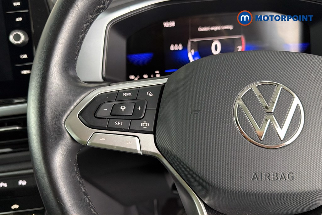 Volkswagen T-Roc Life Manual Petrol SUV - Stock Number (1671831) - 3rd supplementary image