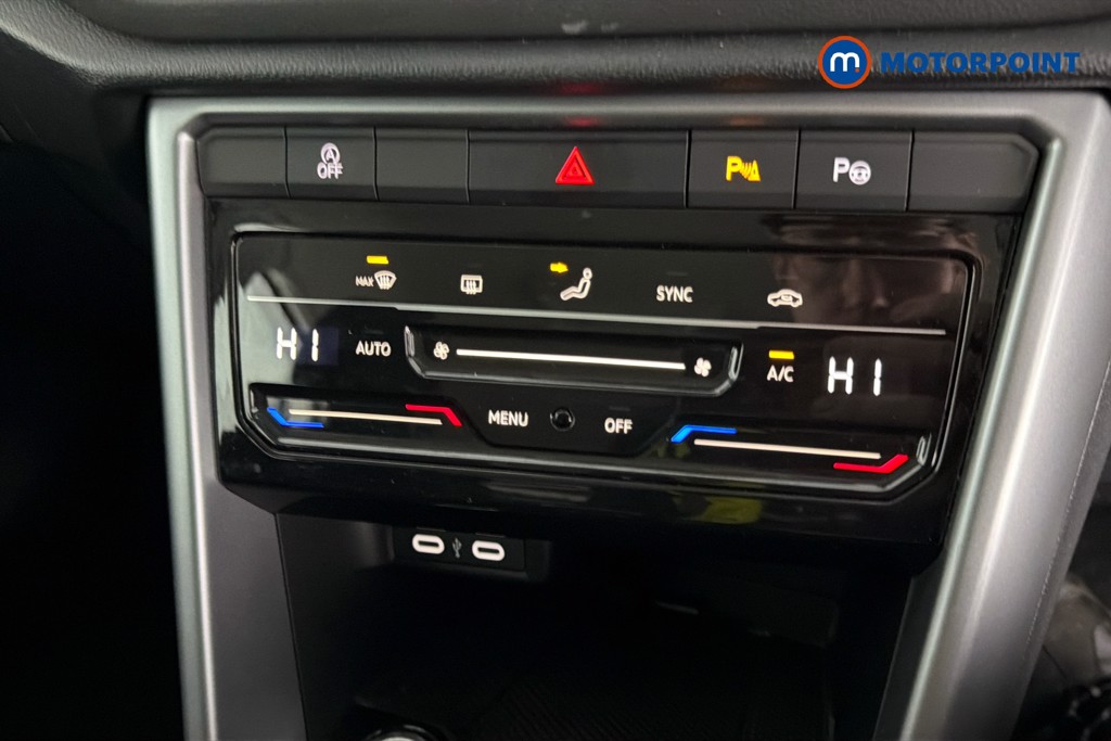Volkswagen T-Roc Life Manual Petrol SUV - Stock Number (1671831) - 10th supplementary image