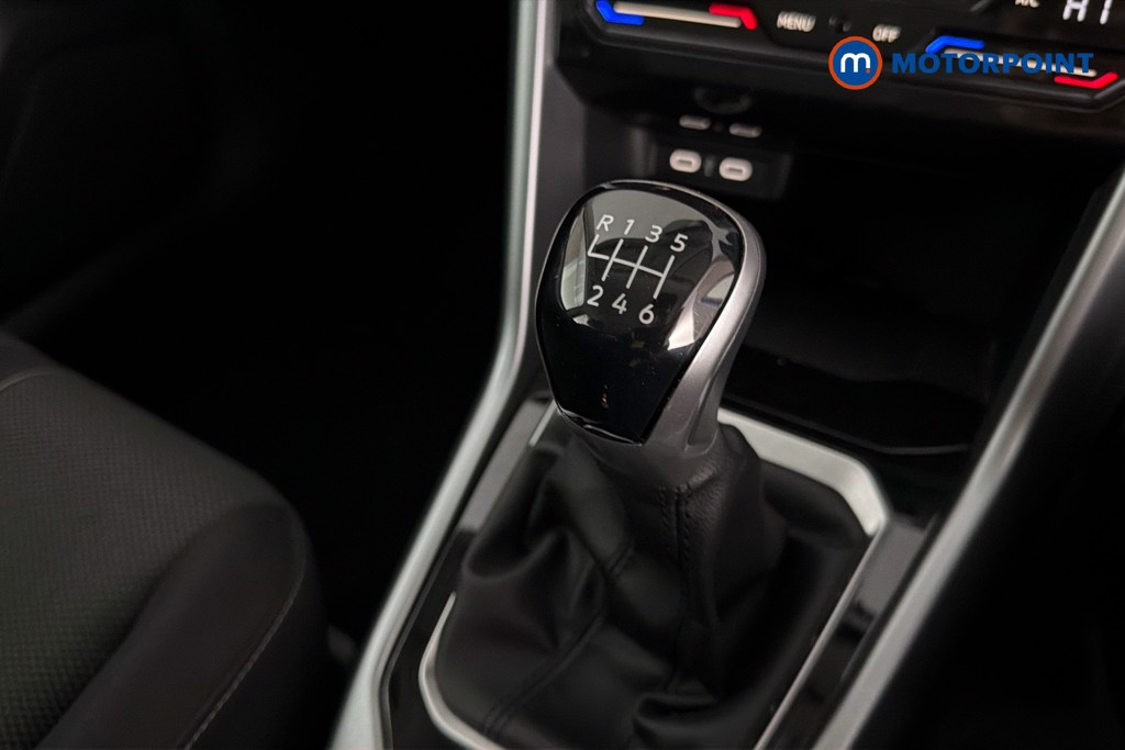 Volkswagen T-Roc Life Manual Petrol SUV - Stock Number (1671831) - 11th supplementary image