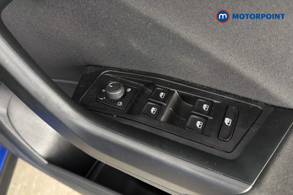Volkswagen T-Roc Life Manual Petrol SUV - Stock Number (1671831) - 20th supplementary image