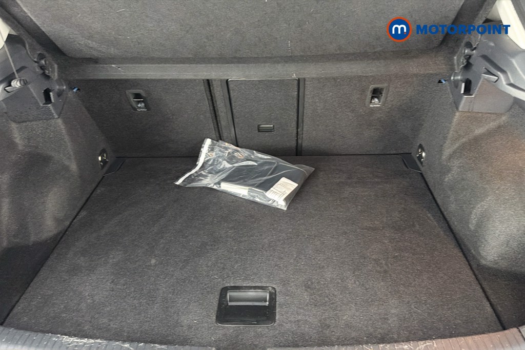 Volkswagen T-Roc Life Manual Petrol SUV - Stock Number (1671831) - 33rd supplementary image