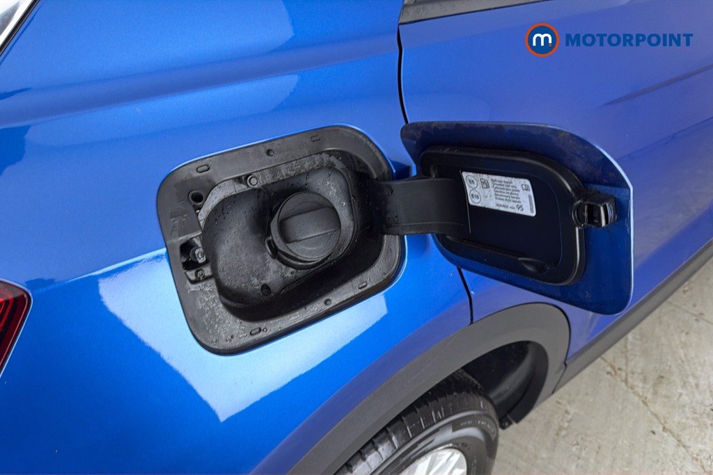 Volkswagen T-Roc Life Manual Petrol SUV - Stock Number (1671831) - 41st supplementary image