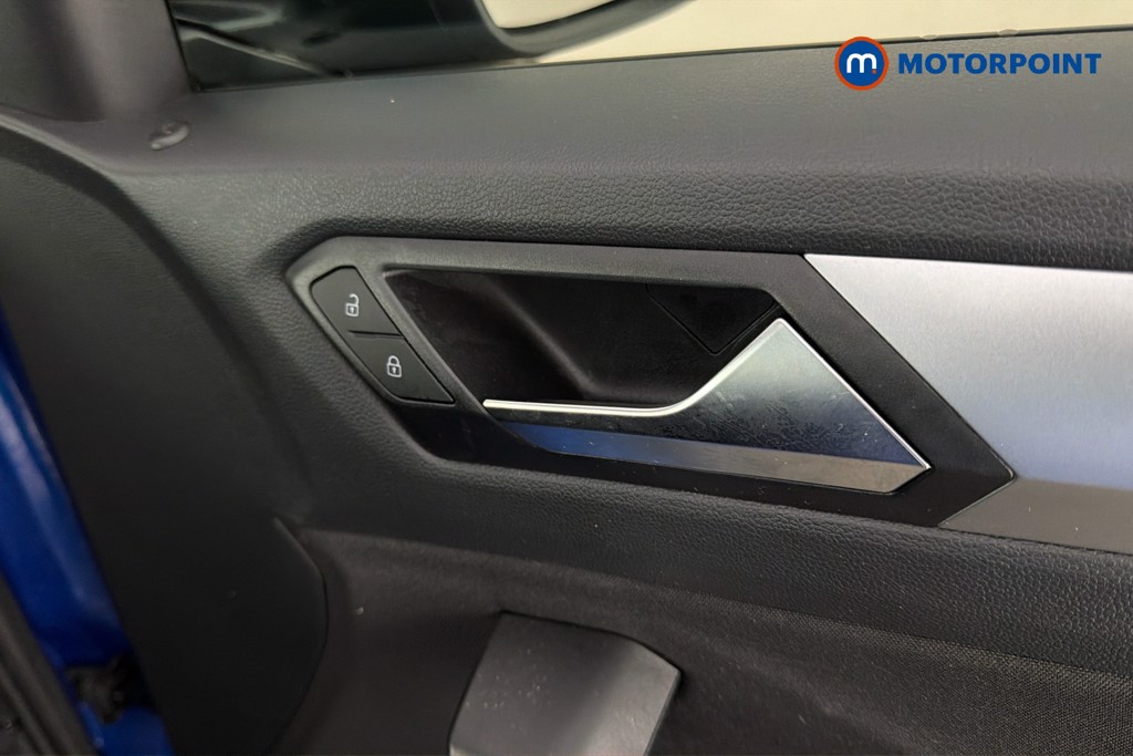 Volkswagen T-Roc Life Manual Petrol SUV - Stock Number (1671831) - 42nd supplementary image