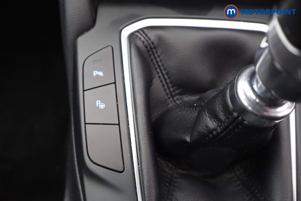 Ford Kuga Titanium First Edition Manual Diesel SUV - Stock Number (1671881) - 17th supplementary image
