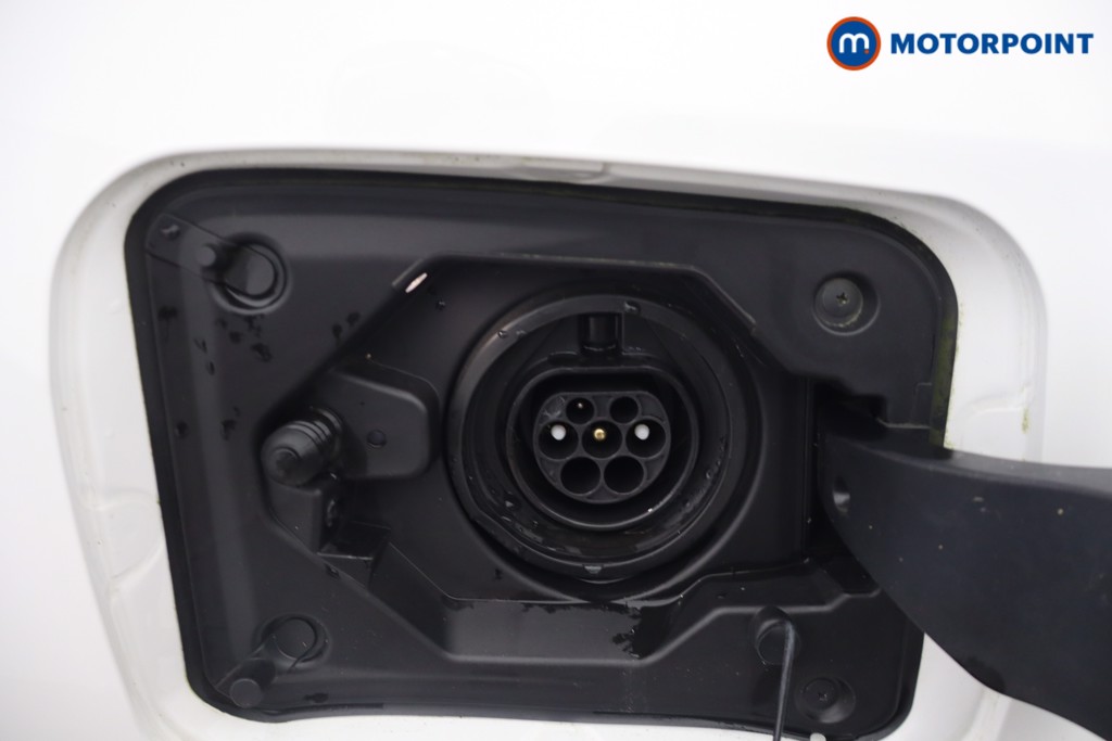 Toyota Rav4 Dynamic Automatic Petrol Plug-In Hybrid SUV - Stock Number (1672068) - 7th supplementary image