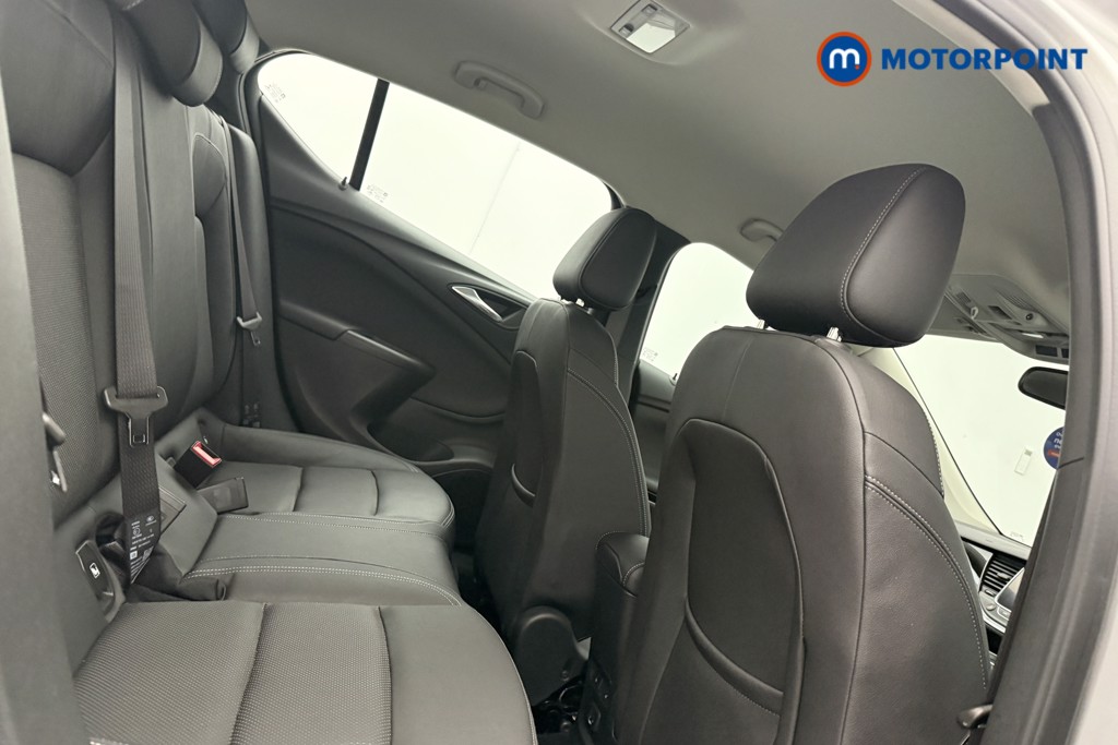 Vauxhall Astra Elite Nav Premium Manual Petrol Hatchback - Stock Number (1672071) - 9th supplementary image