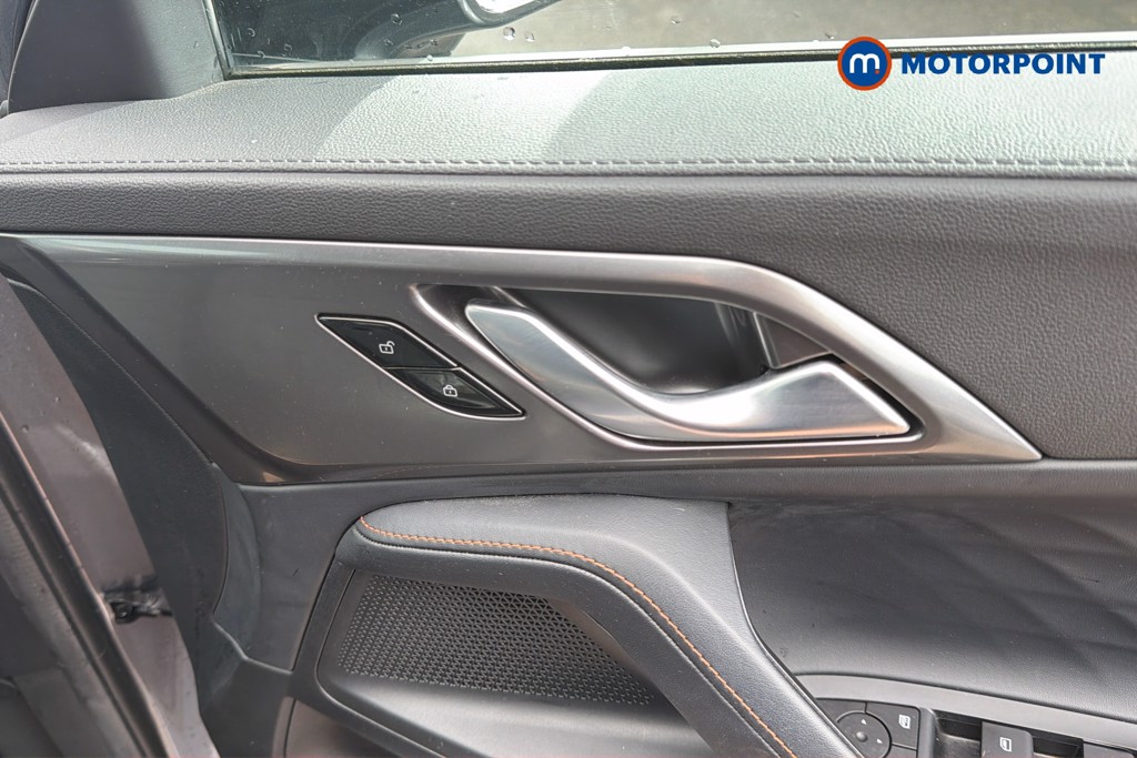 Mg Motor Uk HS Trophy Manual Petrol SUV - Stock Number (1672213) - 4th supplementary image
