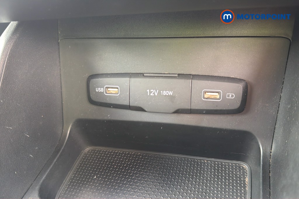Hyundai Tucson Se Connect Manual Petrol SUV - Stock Number (1672300) - 15th supplementary image