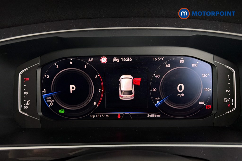 Volkswagen Tiguan Allspace Life Automatic Petrol SUV - Stock Number (1672304) - 8th supplementary image