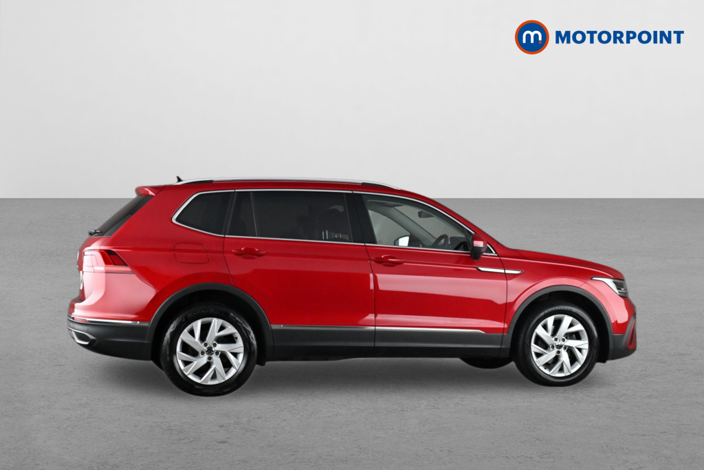 Volkswagen Tiguan Allspace Life Automatic Petrol SUV - Stock Number (1672304) - Drivers side