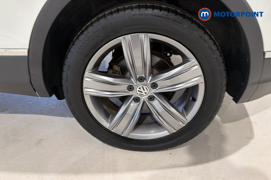 Volkswagen Tiguan SEL Automatic Diesel SUV - Stock Number (1672902) - 45th supplementary image