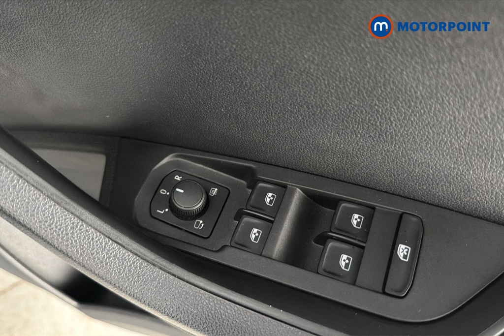 Skoda Karoq Se Drive Manual Petrol SUV - Stock Number (1672929) - 19th supplementary image