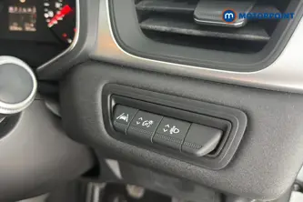 Renault Captur Iconic Manual Petrol SUV - Stock Number (1673145) - 11th supplementary image