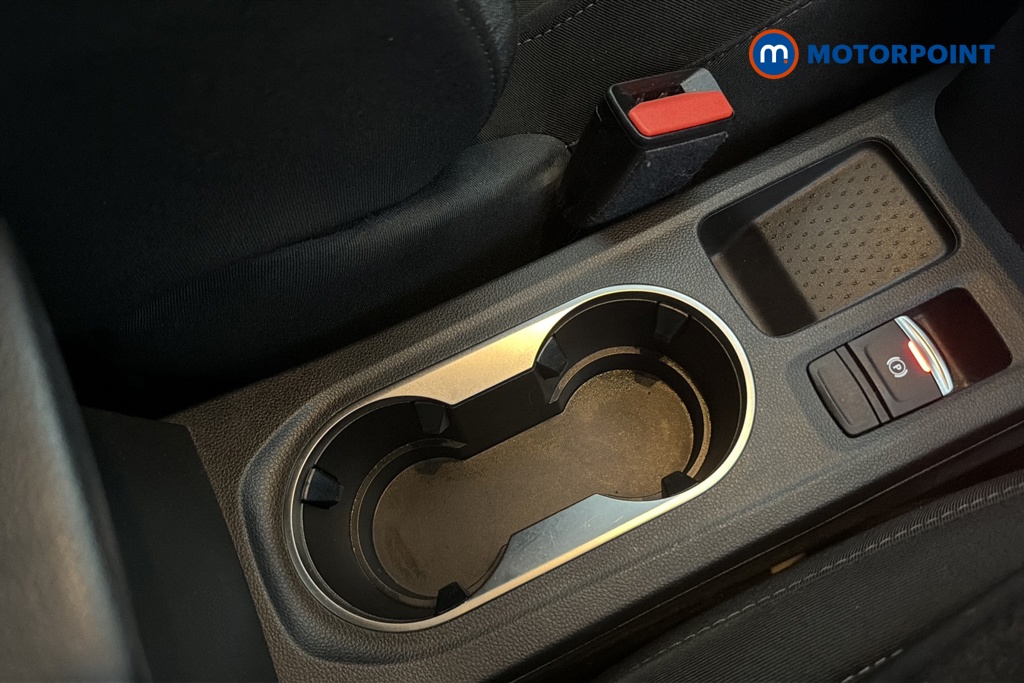 Renault Captur Iconic Manual Petrol SUV - Stock Number (1673145) - 16th supplementary image