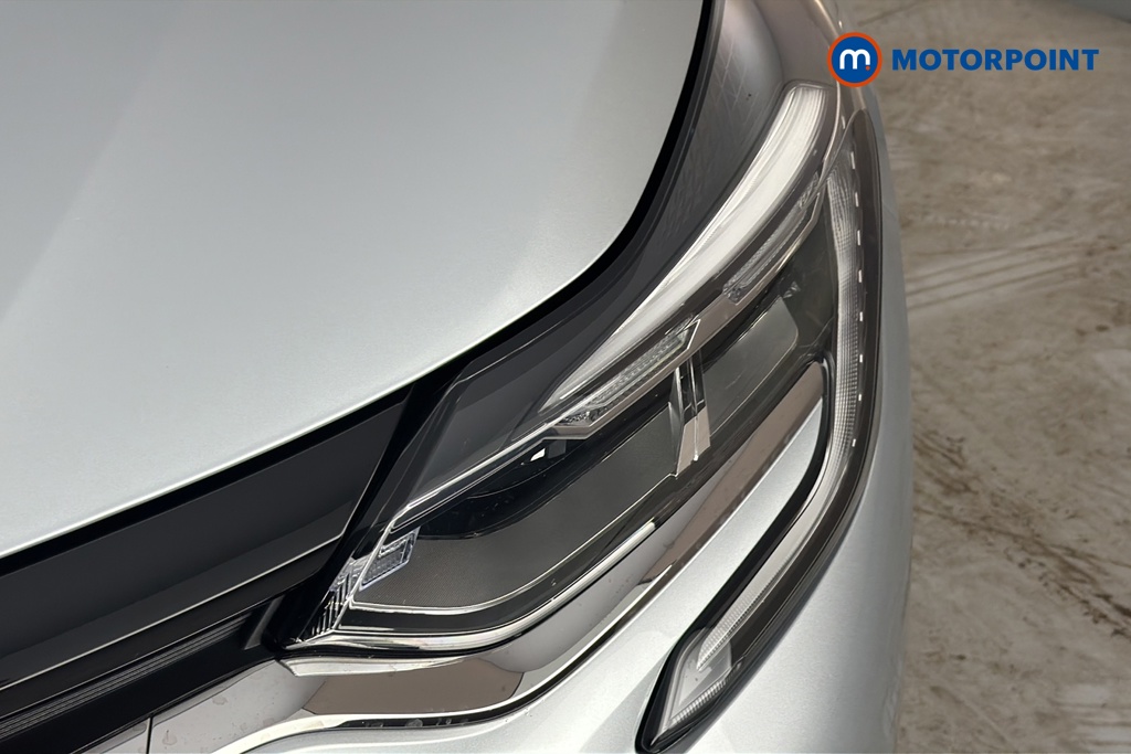 Renault Captur Iconic Manual Petrol SUV - Stock Number (1673145) - 42nd supplementary image