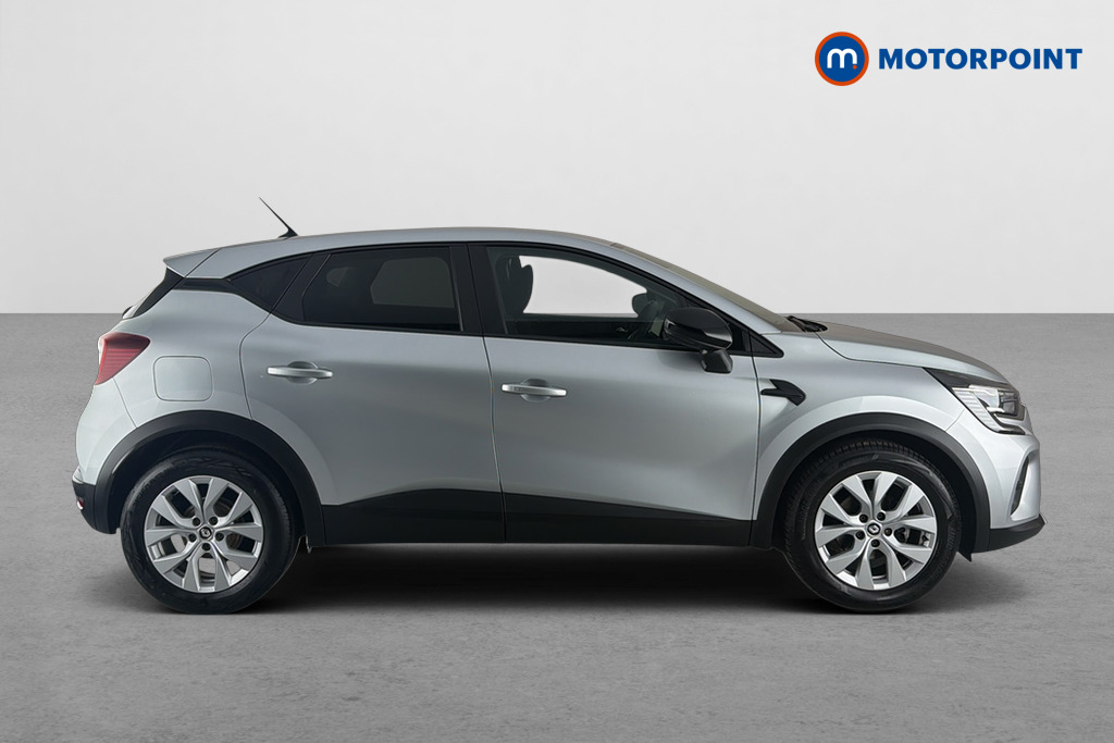 Renault Captur Iconic Manual Petrol SUV - Stock Number (1673145) - Passenger side