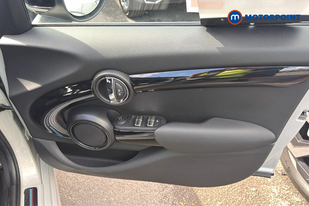 Mini Hatchback Cooper S Sport Manual Petrol Hatchback - Stock Number (1673164) - 2nd supplementary image